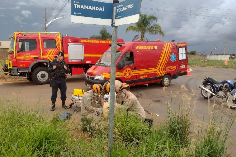 Dois ocupantes de uma moto ficam feridos em acidente provocado por menor de idade